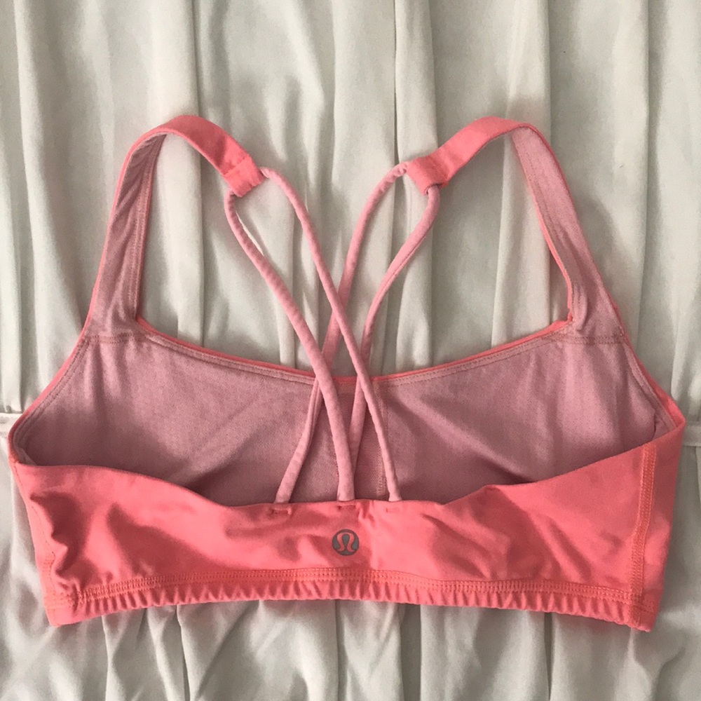 Lululemon Free to Be Bra Size 6
